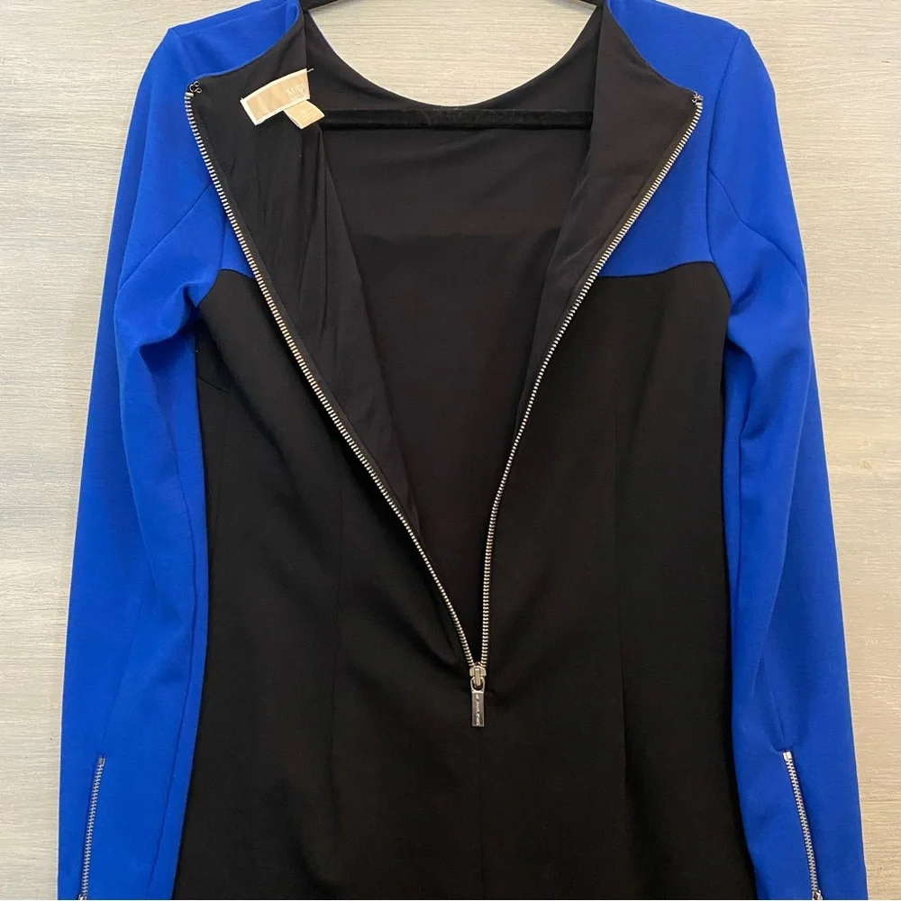 Michael Kors Sheath Dress Royal Blue and Black Silver Zip Back and Sleeves‎ GC